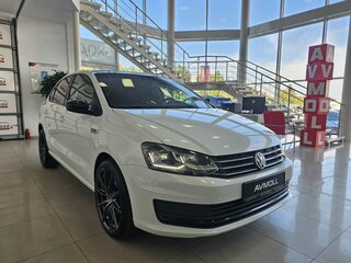 2019 Volkswagen Polo V Рестайлинг, белый, 1649000 рублей, вид 4