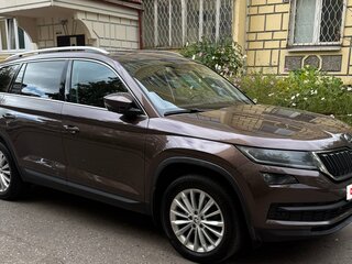 2020 Skoda Kodiaq I, коричневый, 2999999 рублей, вид 4