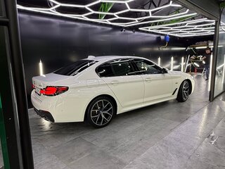 2022 BMW 5 серии 530e VII (G30/G31/G38) Рестайлинг, белый, 6000000 рублей, вид 4