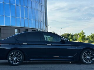 2017 BMW 5 серии 520d VII (G30/G31/G38), синий, 2451000 рублей, вид 4