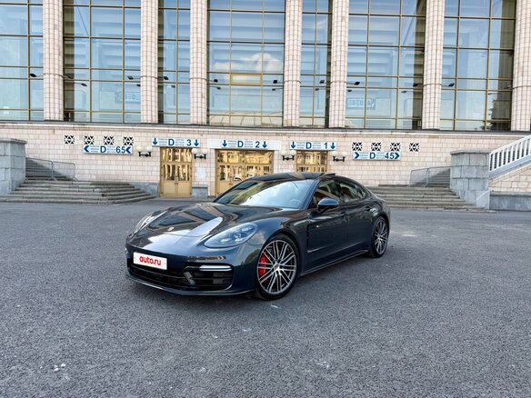 2019 Porsche Panamera GTS II, серый, 10290000 рублей