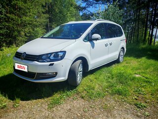 2013 Volkswagen Sharan II, белый, 1300000 рублей, вид 1