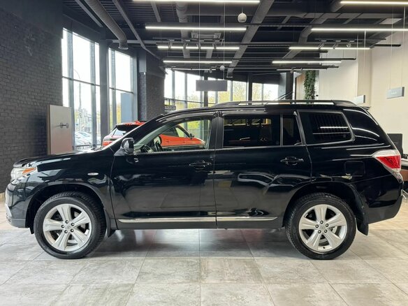 2013 Toyota Highlander II (XU40) Рестайлинг, чёрный, 1820000 рублей - вид 2