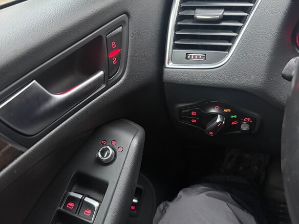 2014 Audi Q5 I (8R) Рестайлинг, серебристый, 2100000 рублей - вид 6