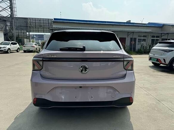 2026 MG 4 EV 53.95 kWh II, бежевый, 1870000 рублей - вид 4