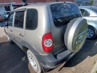 2017 Chevrolet Niva I Рестайлинг, серый, 805500 рублей, вид 5