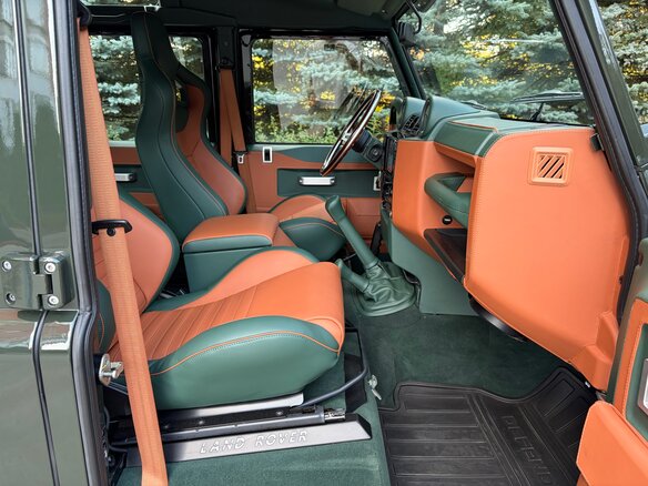 2013 Land Rover Defender 110 I Рестайлинг, зелёный, 7000000 рублей - вид 29