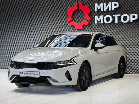Kia K5 III