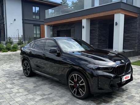 2024 BMW X6 40i III (G06) Рестайлинг, чёрный, 9900000 рублей, вид 4