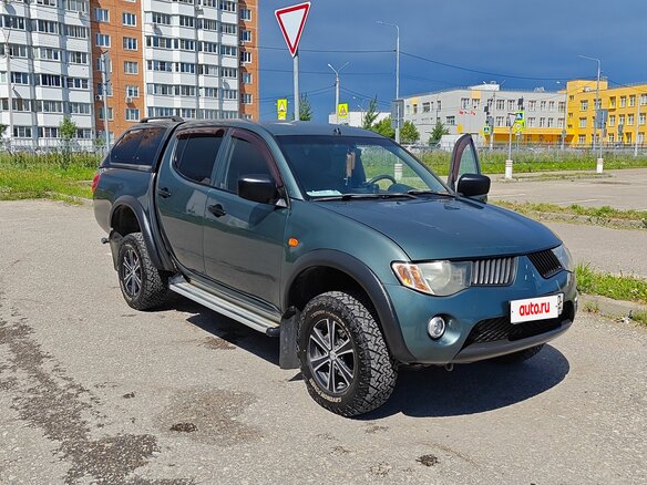 2007 Mitsubishi L200 IV, зелёный - вид 4
