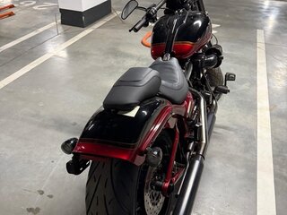 2017 Harley-Davidson CVO Pro Street Breakout, красный, 2900000 рублей, вид 5
