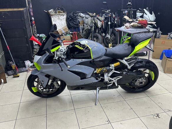 2022 Ducati Panigale V2, голубой, 1400000 рублей - вид 4