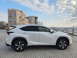 2018 Lexus NX 300 I Рестайлинг, белый, 3999999 рублей, вид 3