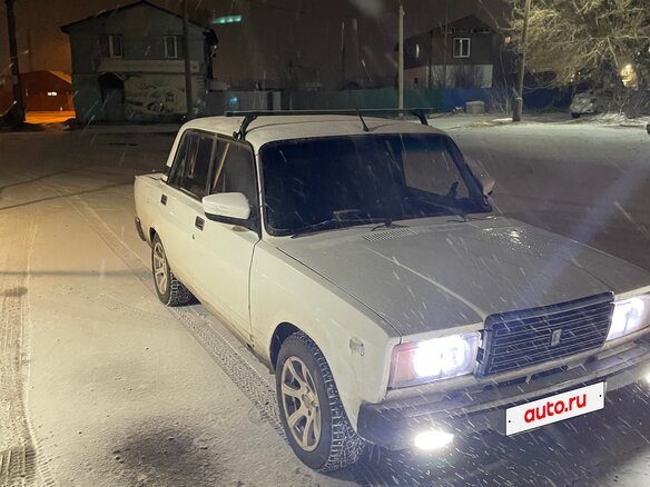 2001 Lada (ВАЗ) 2107, белый, 200000 рублей - вид 1