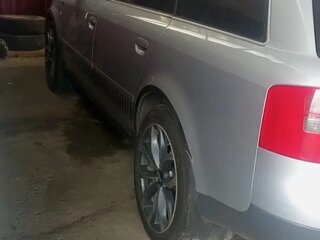 2001 Audi A6 II (C5), серебристый, 650000 рублей, вид 3