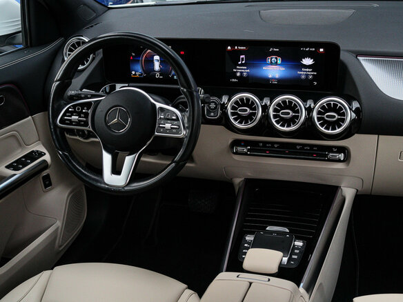2020 Mercedes-Benz GLA 250 II (H247), белый, 3470000 рублей - вид 9