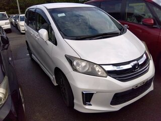 2015 Honda Freed I Рестайлинг 2, белый, 850000 рублей, вид 2