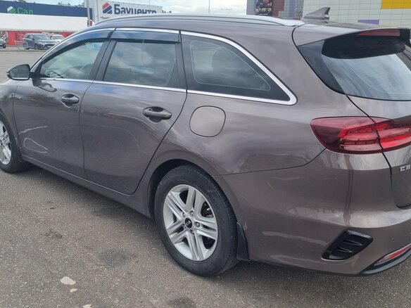 2019 Kia Ceed III, серый, 1430000 рублей - вид 5
