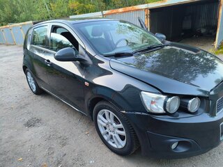 2014 Chevrolet Aveo II, чёрный, 680000 рублей, вид 2