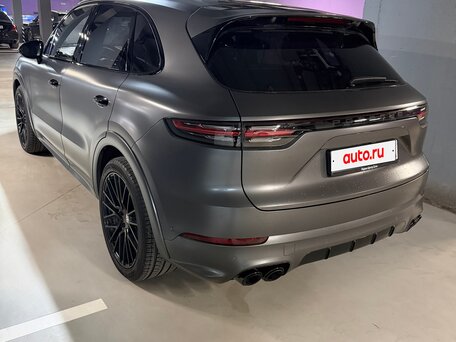2021 Porsche Cayenne III, серый, 6100000 рублей, вид 4