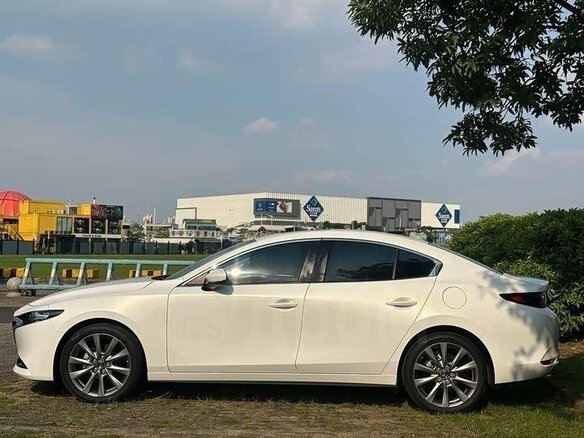 2022 Mazda 3 IV (BP), белый, 1824000 рублей - вид 5