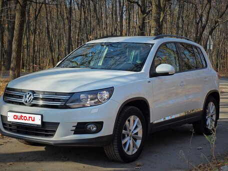 2015 Volkswagen Tiguan I Рестайлинг, белый, 2250000 рублей, вид 4