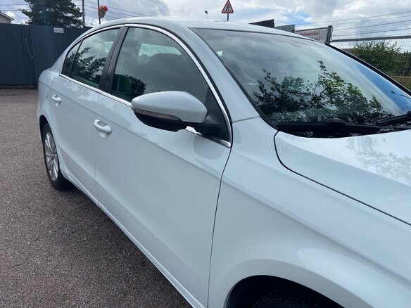 2011 Volkswagen Passat B7, белый, 620000 рублей - вид 12