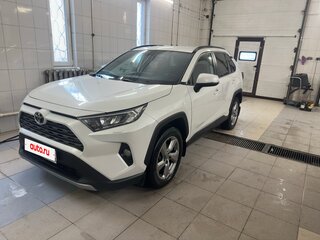 2021 Toyota RAV4 V (XA50), белый, 3100000 рублей, вид 1