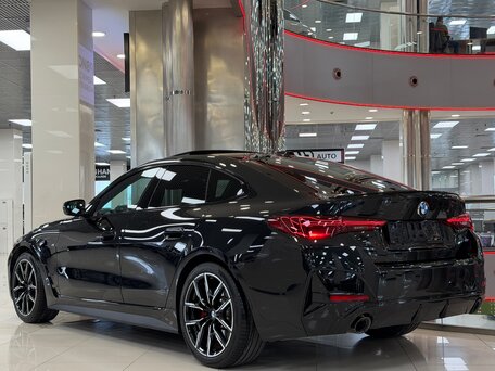 2025 BMW 4 серии Gran Coupe 420d xDrive G22, G23, G26 Рестайлинг, чёрный, 8595000 рублей, вид 3