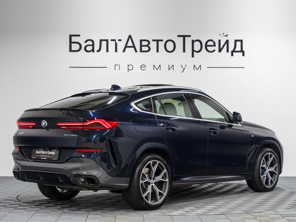 2020 BMW X6 30d III (G06), синий, 7990000 рублей - вид 6