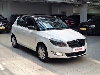 2013 Skoda Fabia II Рестайлинг, белый, 660000 рублей, вид 1
