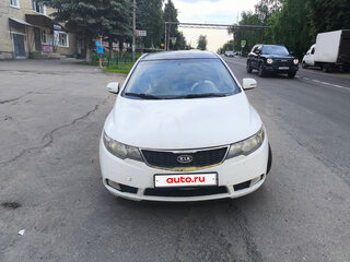 2011 Kia Cerato 6-speed II, белый, 520000 рублей, вид 1