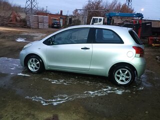 2008 Toyota Yaris II, серебристый, 580000 рублей, вид 5