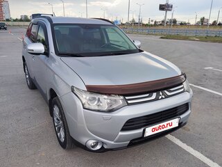 2012 Mitsubishi Outlander III, серебристый, 1650000 рублей, вид 3