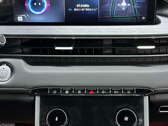 2023 Chery Tiggo 7 Plus I Рестайлинг, белый - вид 17