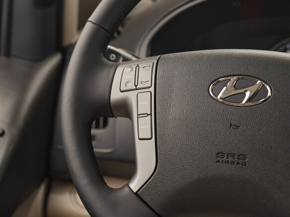 2018 Hyundai H-1 II Рестайлинг 2, серебристый, 2489000 рублей - вид 10