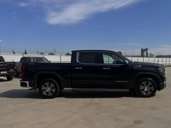 2025 GMC Sierra Crew Cab IV Рестайлинг, чёрный, 5900000 рублей - вид 11