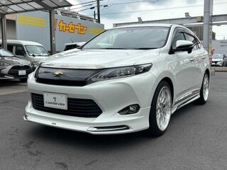 2017 Toyota Harrier III (XU60), белый, 2390000 рублей, вид 1