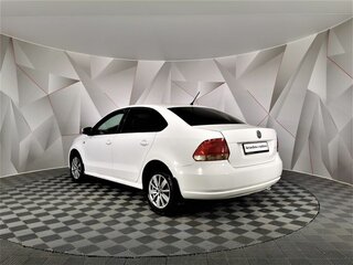 2013 Volkswagen Polo V, белый, 465150 рублей, вид 4