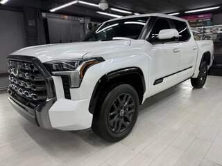 2023 Toyota Tundra CrewMax III, белый, 8500000 рублей, вид 1