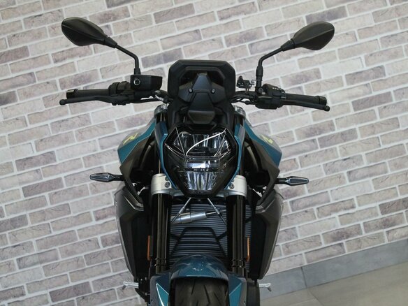 2025 BMW F 900 R, зелёный, 1165000 рублей - вид 11