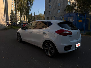 2016 Kia Ceed II Рестайлинг, белый, 1450000 рублей, вид 5