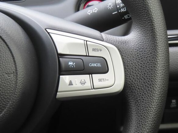 2023 Honda Fit Crosstar IV Рестайлинг, пурпурный, 1110000 рублей - вид 16