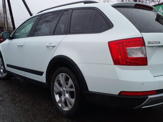 2015 Skoda Octavia Scout III (A7), белый, 1790000 рублей, вид 4