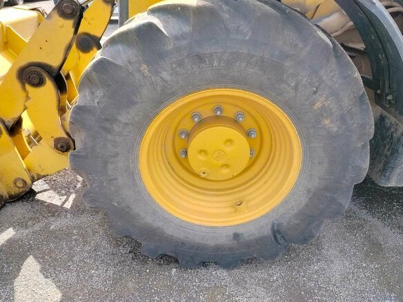 2022 Caterpillar 434, жёлтый - вид 9