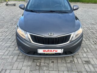 2013 Kia Rio III, серый, 650000 рублей, вид 1
