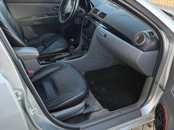 2006 Mazda 3 I (BK) Рестайлинг, серебристый, 430000 рублей - вид 8