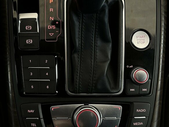 2015 Audi A6 IV (C7) Рестайлинг, чёрный, 1900000 рублей - вид 11