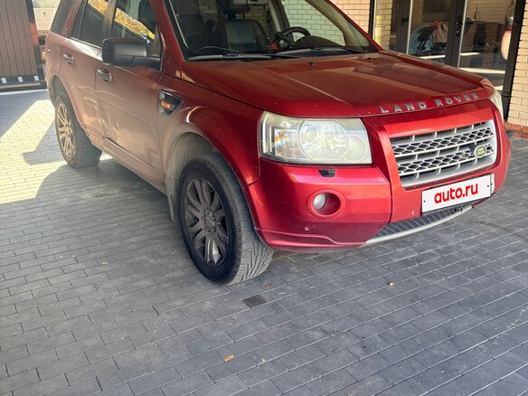 2008 Land Rover Freelander II, красный - вид 3