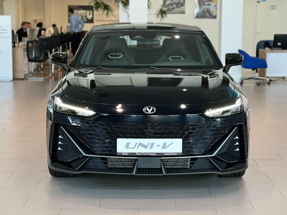 2024 Changan UNI-V I, чёрный, 2600000 рублей - вид 1